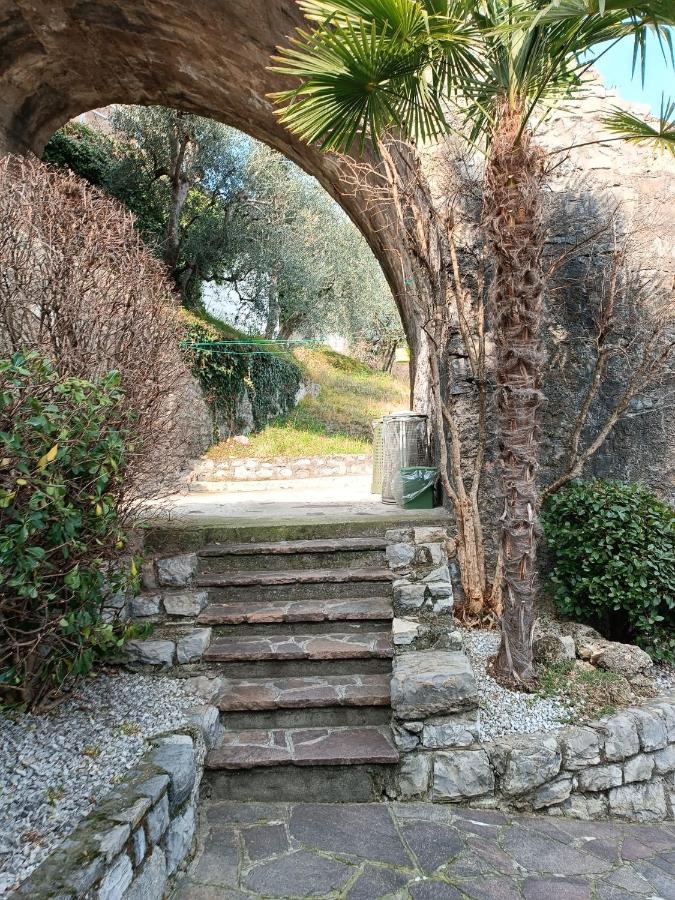 Studio Zu Riva di Solto Exterior foto